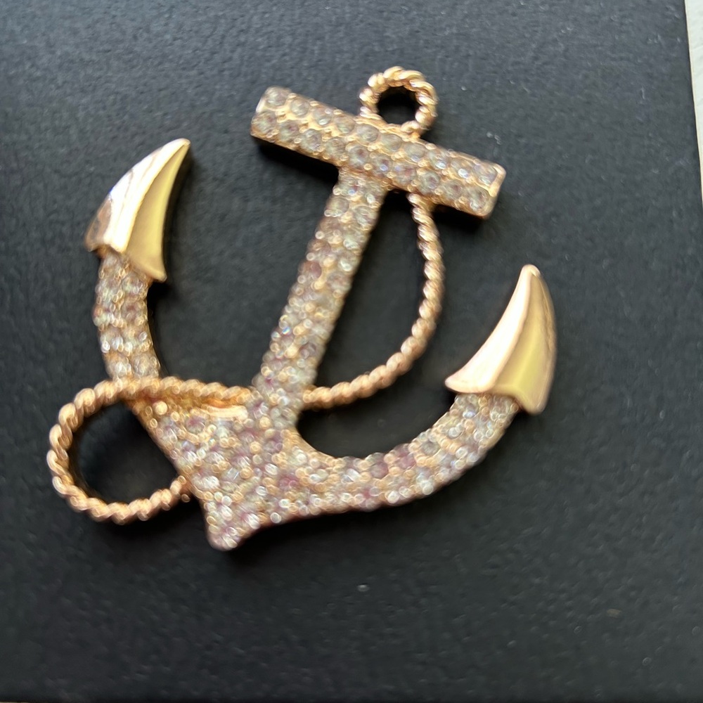 Gold Anchor pendant